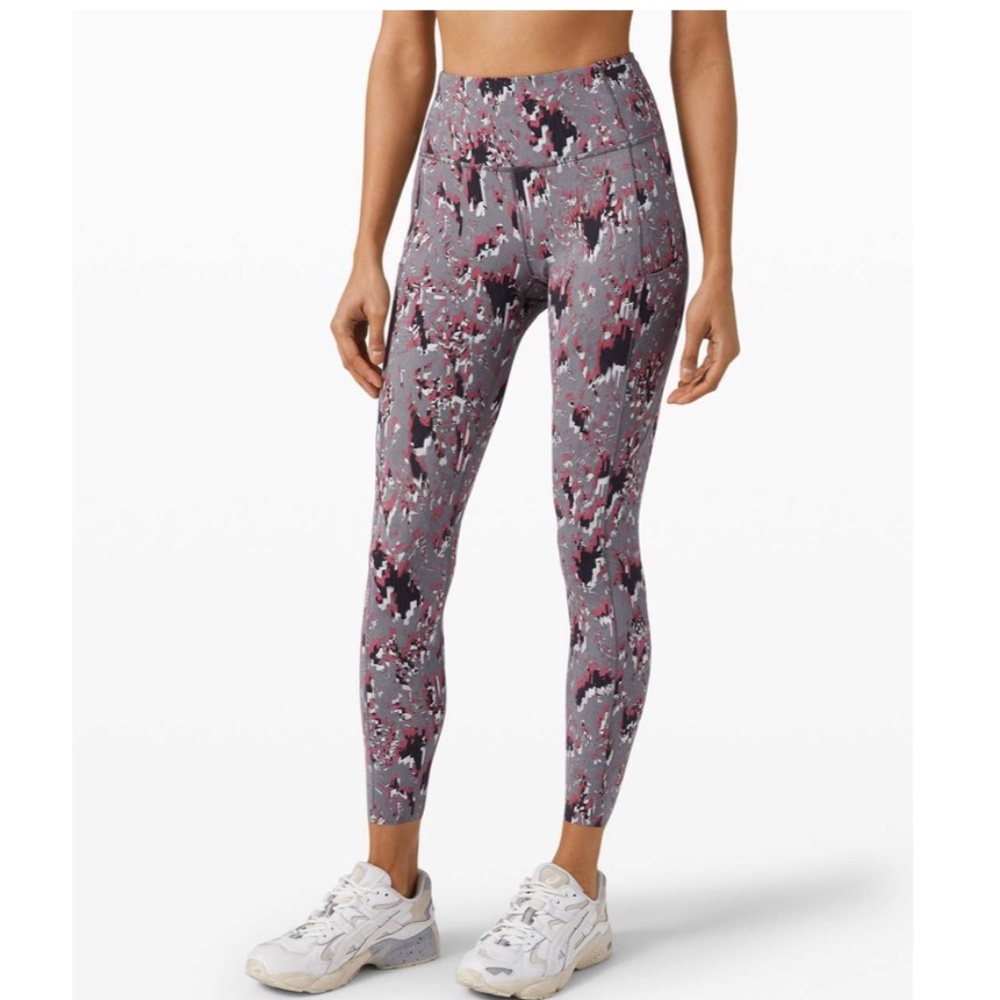 8 / NWOT Lululemon Fast and Free High Rise Tight 25" Floral Flux Multi